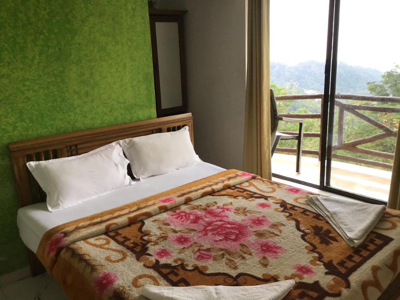 Wild Elephant Eco Friendly Resort Munnar Bagian luar foto